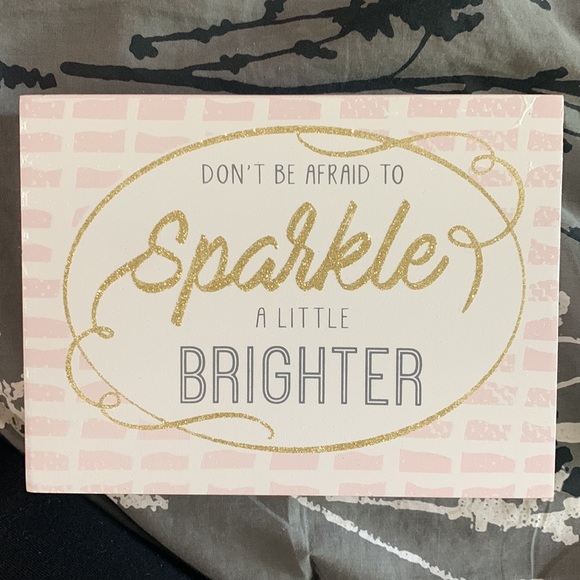 Never hung wall decor!! - Picture 3 of 3